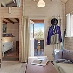 Holiday home 2 Bedroom Pet Friendly In