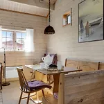 2 Bedroom Pet Friendly In