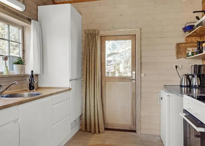 Ferienhaus 2 Bedroom Pet Friendly In *