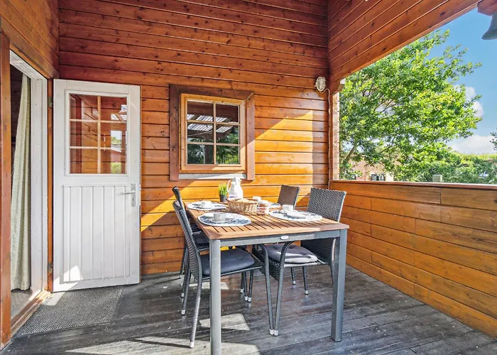 2 Bedroom Pet Friendly In Ferienhaus Hadsund